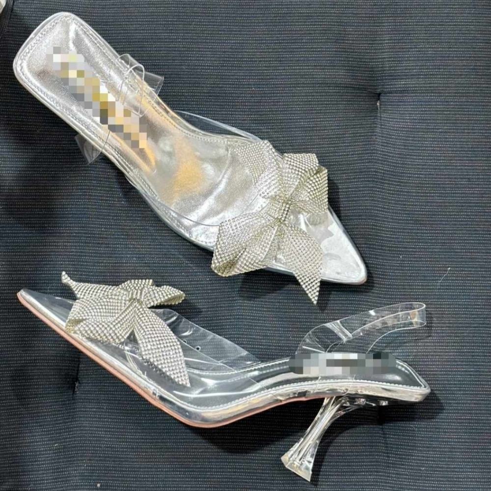 Alaniz-2 silver heels 👠 😍 ✨️